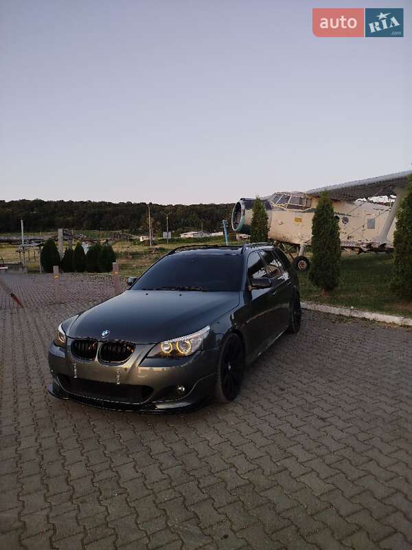 Універсал BMW 5 Series 2004 в Чернівцях