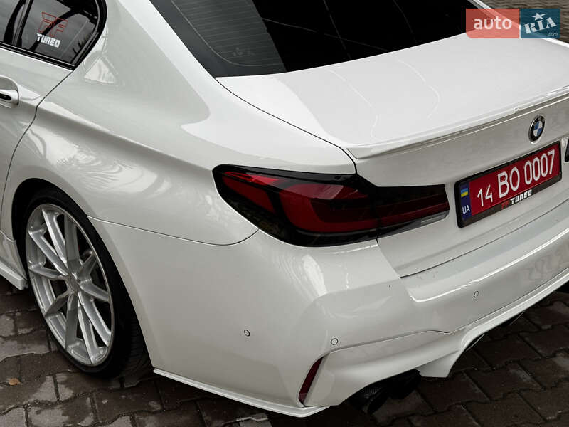Седан BMW 5 Series 2017 в Тернополе