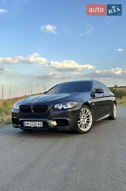 Седан BMW 5 Series 2011 в 