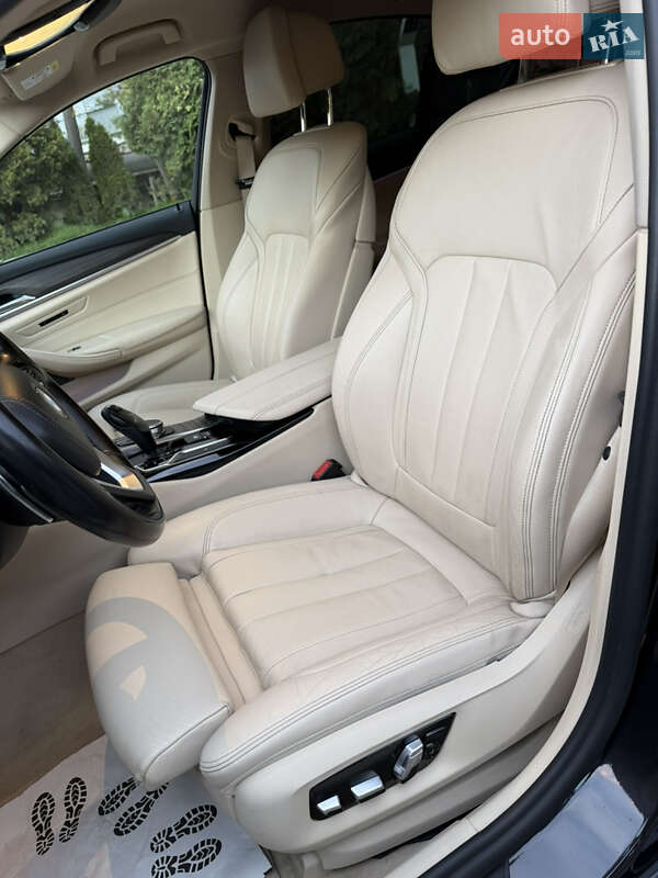 Седан BMW 5 Series 2017 в Львове фото 17 Седан BMW 5 Series 2017 в Львове
