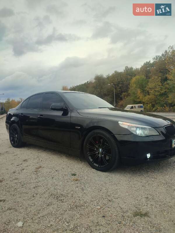 Седан BMW 5 Series 2003 в Дніпрі