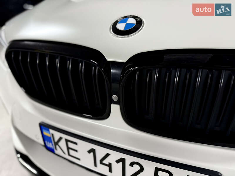 Седан BMW 5 Series 2017 в Днепре