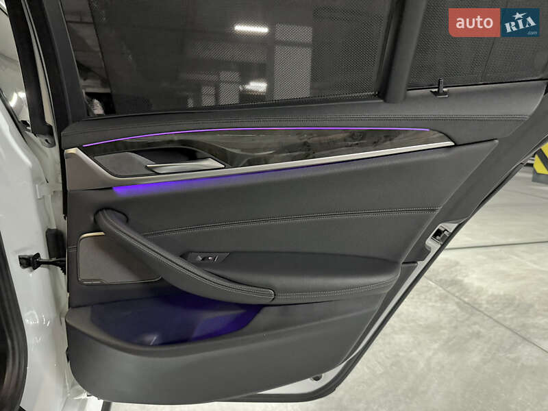 Седан BMW 5 Series 2017 в Днепре