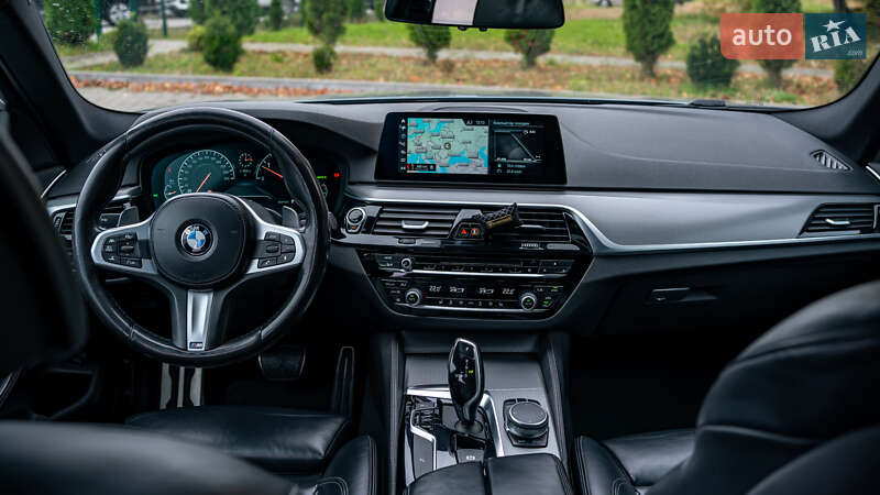Седан BMW 5 Series 2019 в Хмельницком