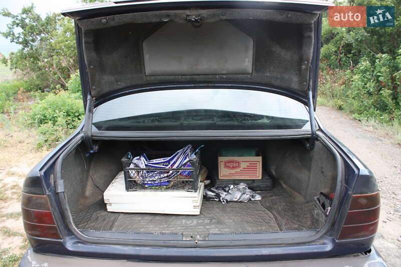 Седан BMW 5 Series 1991 в Запоріжжі