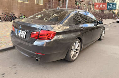 Седан BMW 5 Series 2011 в 