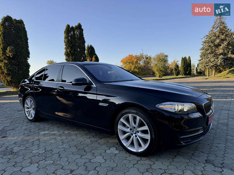 Седан BMW 5 Series 2014 в Дубно