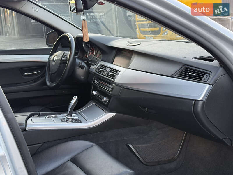 Седан BMW 5 Series 2013 в Луцьку