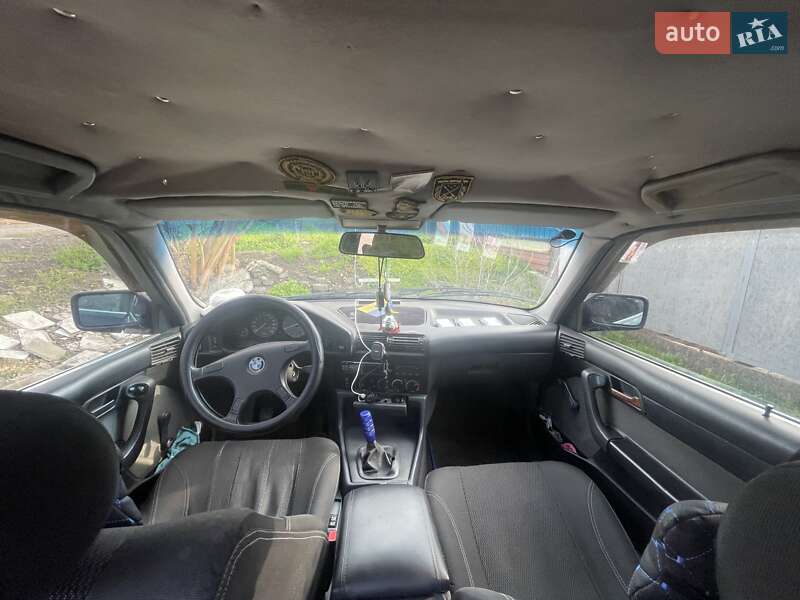 Седан BMW 5 Series 1989 в Днепре