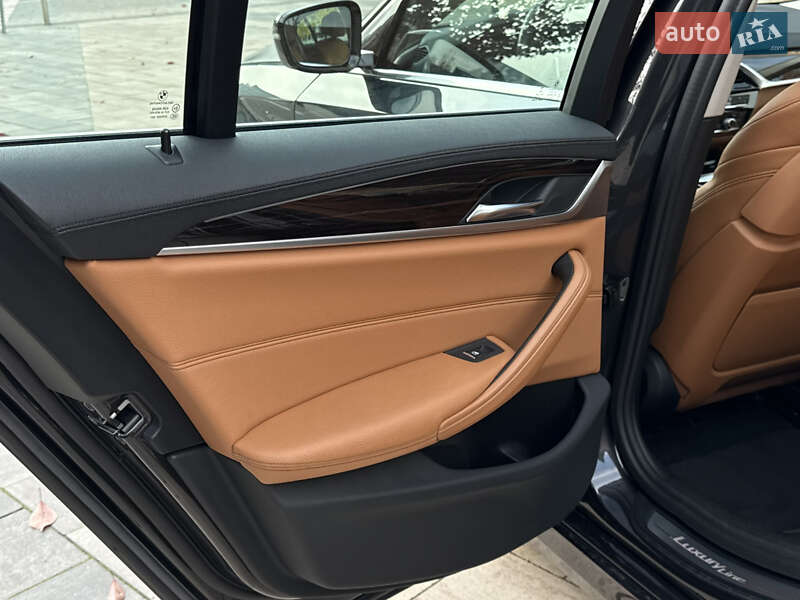 Седан BMW 5 Series 2016 в Киеве фото 39 Седан BMW 5 Series 2016 в Киеве