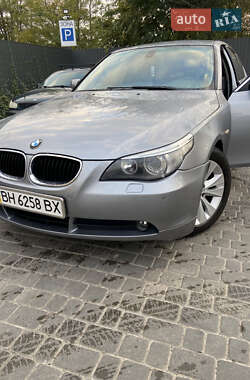 Седан BMW 5 Series 2004 в Измаиле