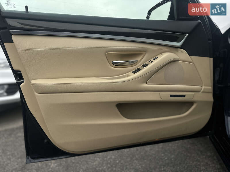 Седан BMW 5 Series 2011 в Полтаве