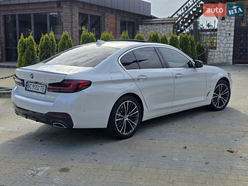 Седан BMW 5 Series 2022 в Львове