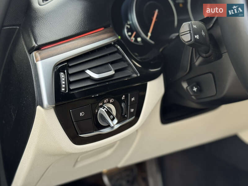 Седан BMW 5 Series 2017 в Львове фото 18 Седан BMW 5 Series 2017 в Львове