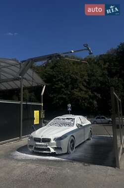 Седан BMW 5 Series 2011 в 