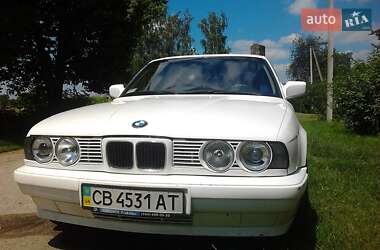 Седан BMW 5 Series 1989 в Прилуках