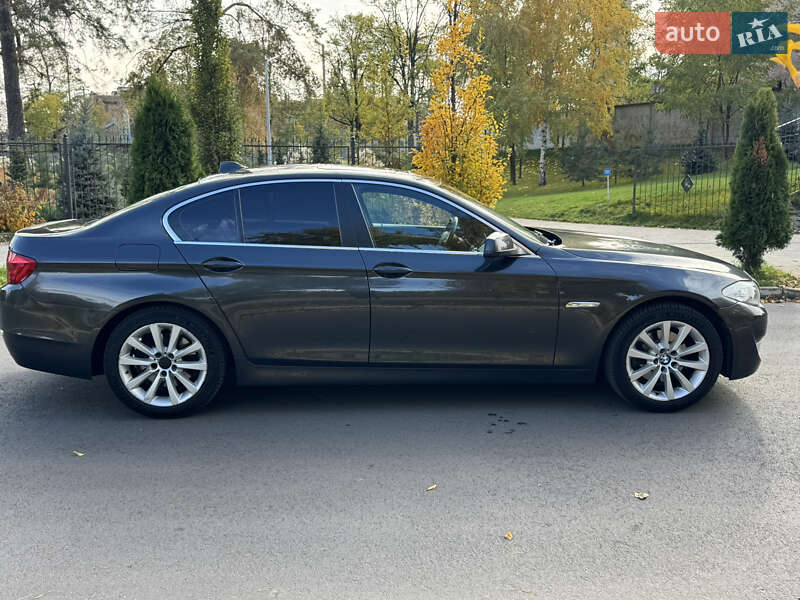 Седан BMW 5 Series 2011 в Киеве