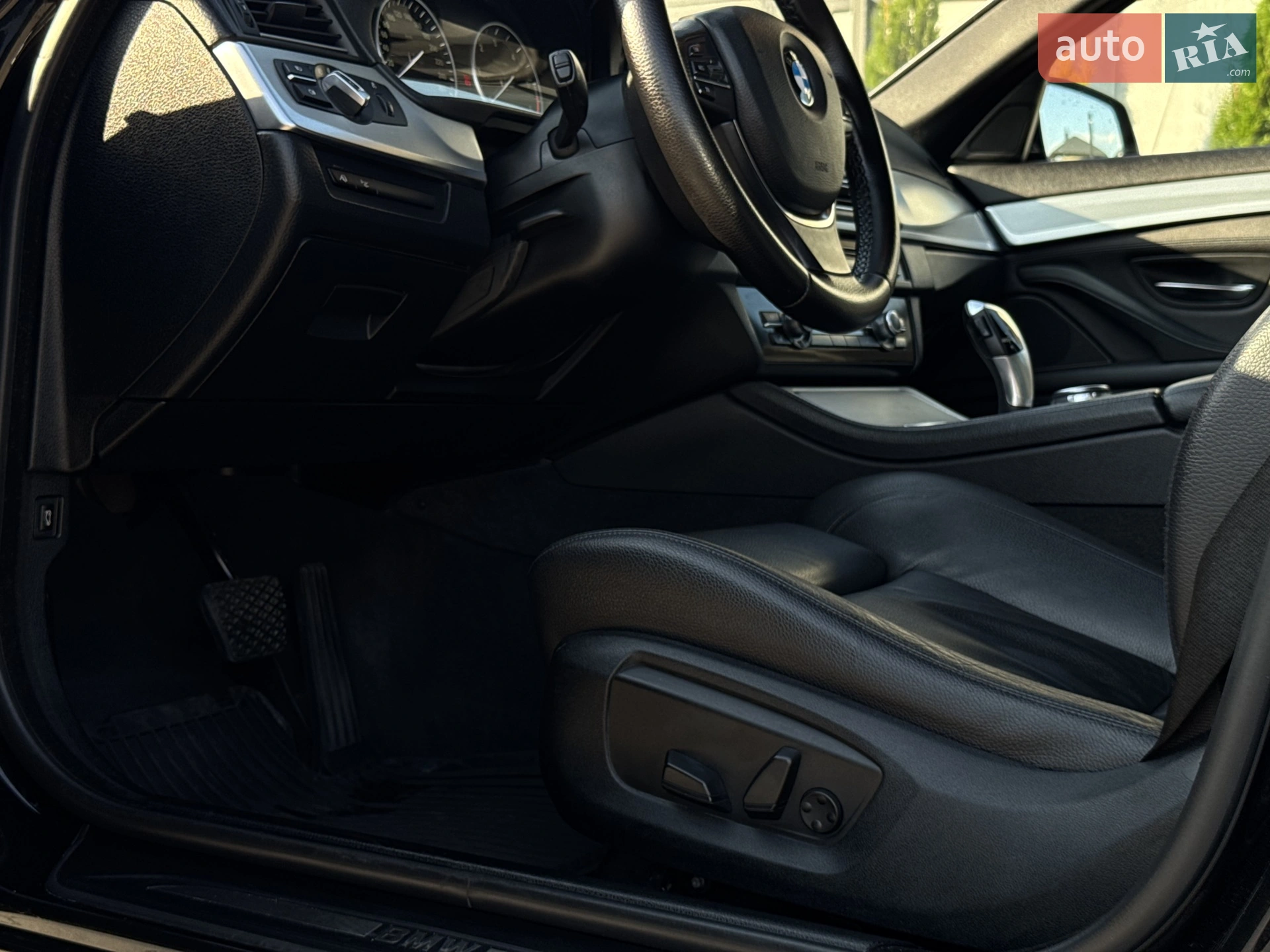 2015 BMW 5er - мініатюра 19