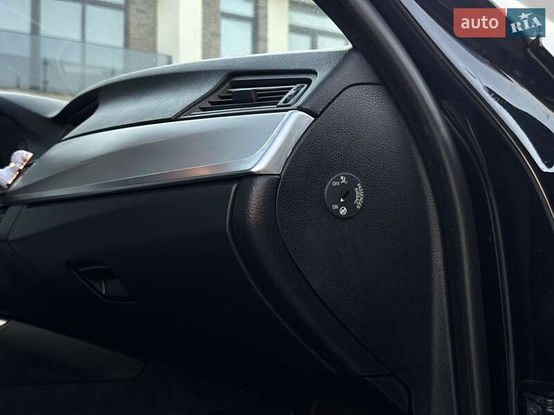 Седан BMW 5 Series 2015 в Ковеле