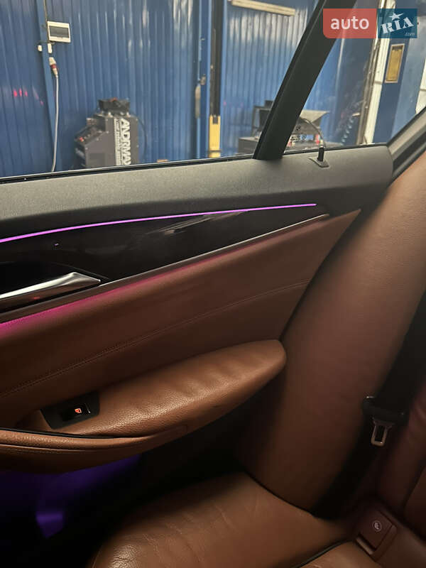 Седан BMW 5 Series 2017 в Киеве