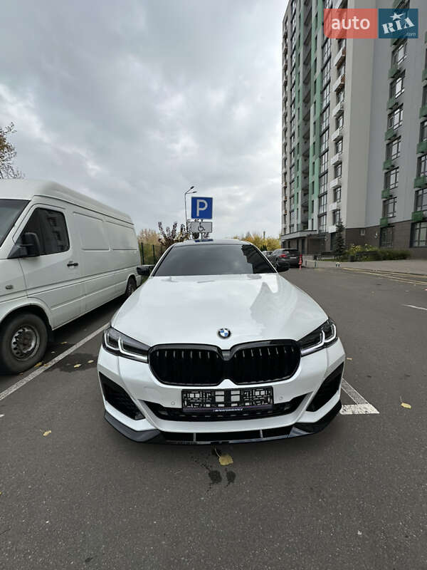 Седан BMW 5 Series 2017 в Киеве