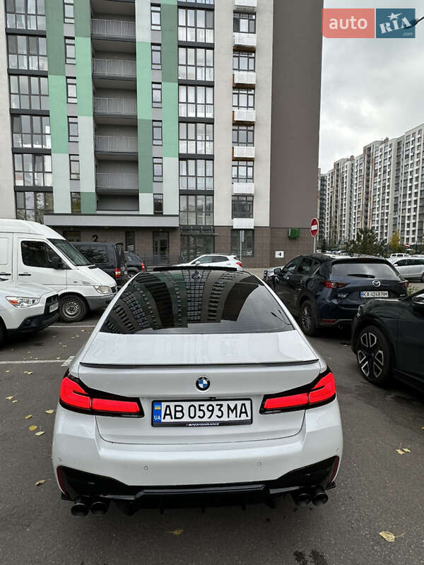 Седан BMW 5 Series 2017 в Киеве