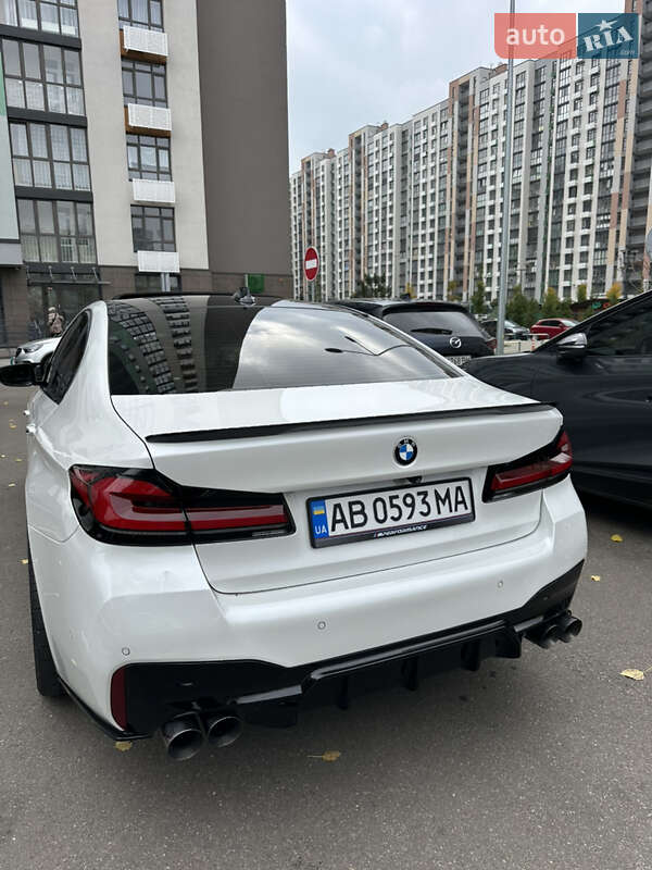 Седан BMW 5 Series 2017 в Киеве