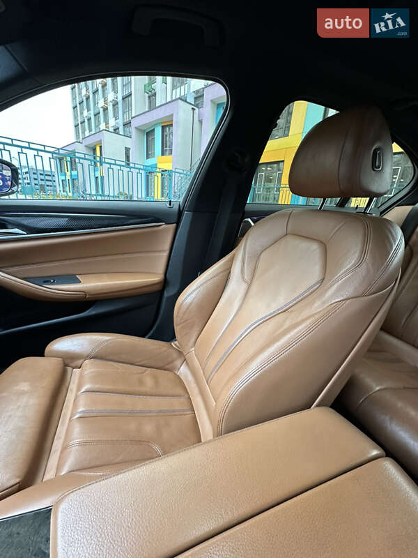 Седан BMW 5 Series 2017 в Киеве