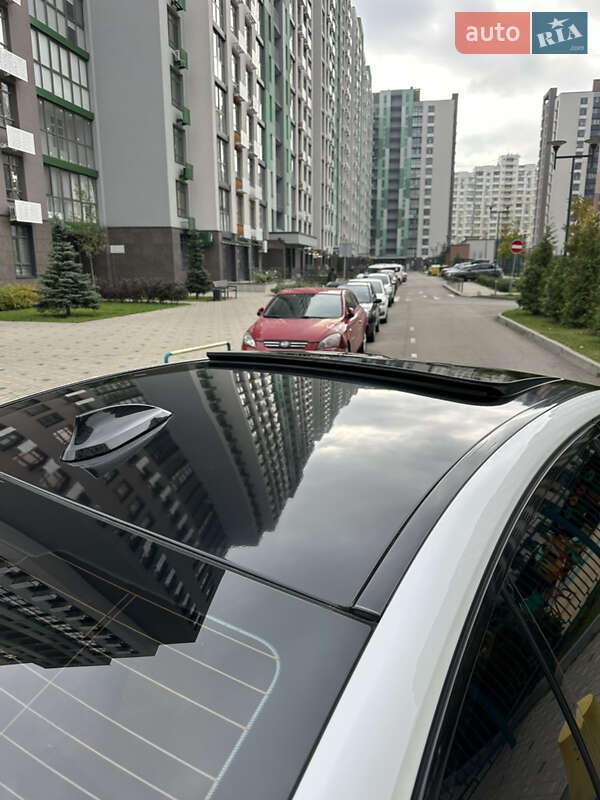 Седан BMW 5 Series 2017 в Киеве