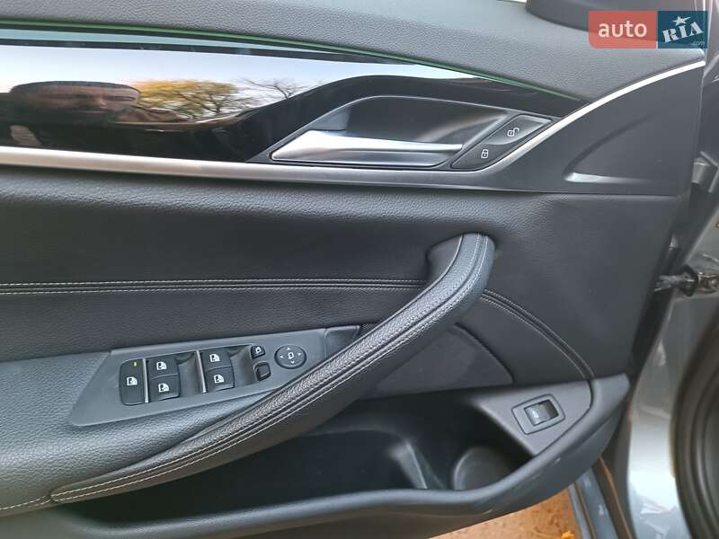 Универсал BMW 5 Series 2019 в Львове фото 23 Универсал BMW 5 Series 2019 в Львове