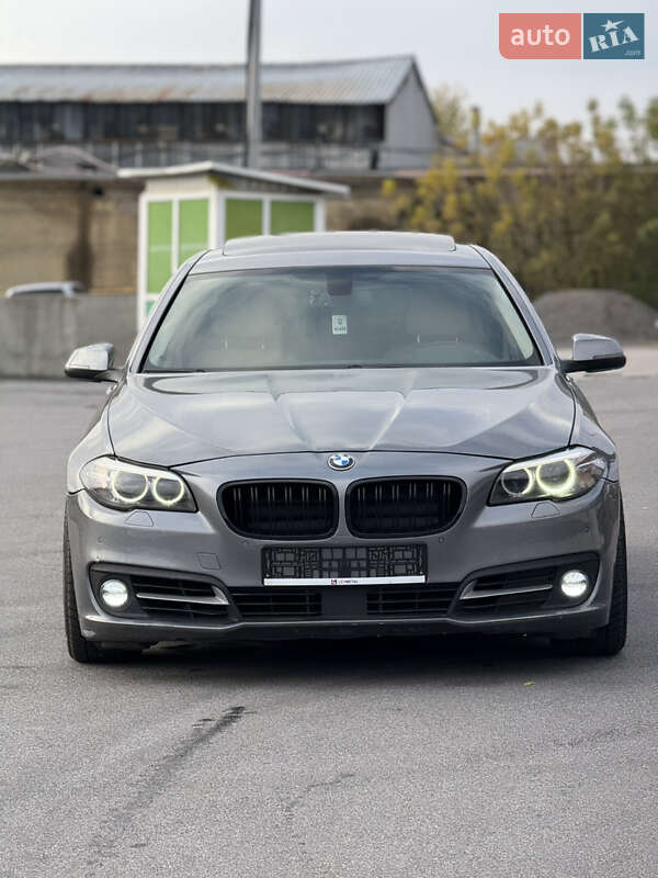 Седан BMW 5 Series 2015 в Виннице
