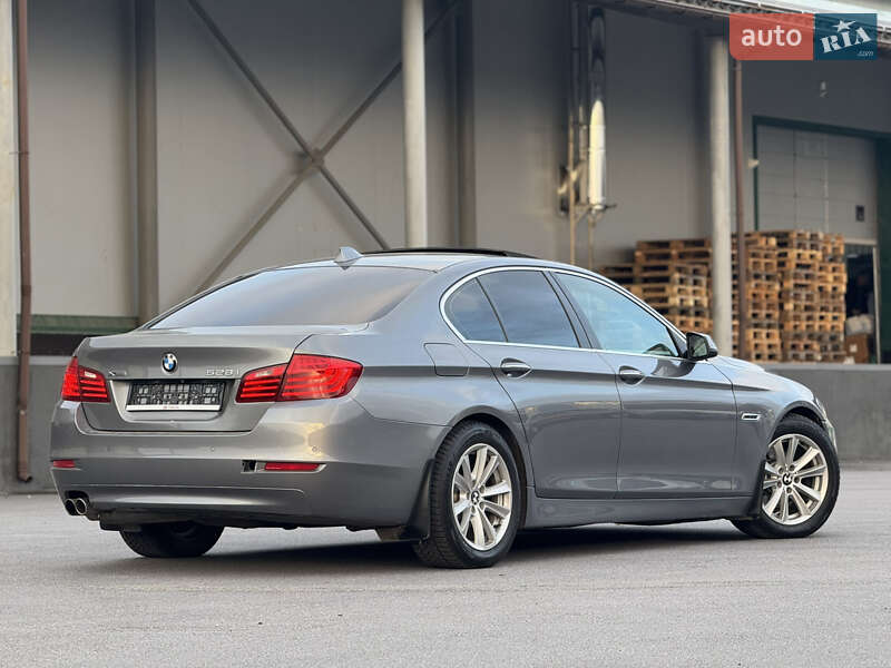 Седан BMW 5 Series 2015 в Виннице