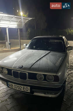 Седан BMW 5 Series 1990 в Підволочиську