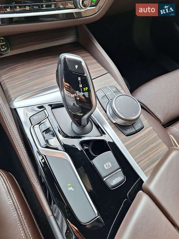 Седан BMW 5 Series 2017 в Николаеве фото 23 Седан BMW 5 Series 2017 в Николаеве