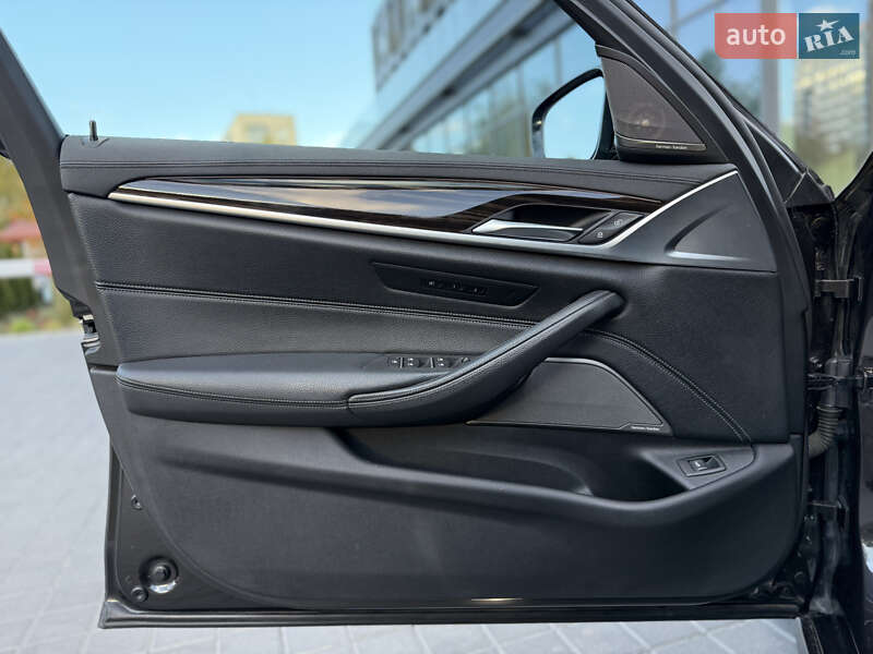 Седан BMW 5 Series 2020 в Львові фото 31 Седан BMW 5 Series 2020 в Львові