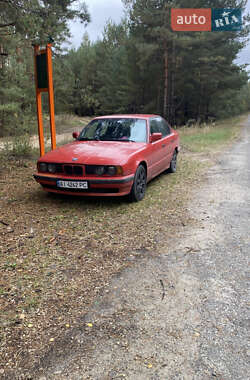 Седан BMW 5 Series 1992 в Малині