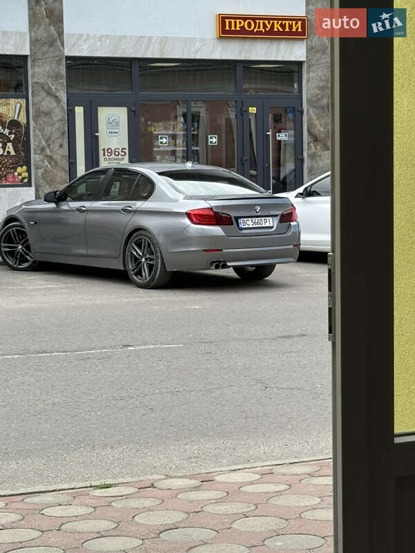 Седан BMW 5 Series 2012 в Николаеве фото 34 Седан BMW 5 Series 2012 в Николаеве