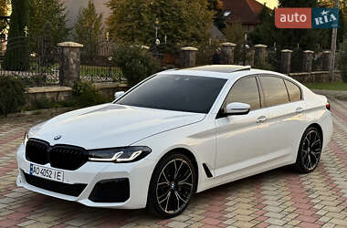Седан BMW 5 Series 2018 в Ужгороді