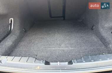 Седан BMW 5 Series 2012 в 