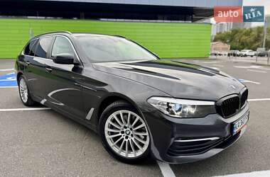 Универсал BMW 5 Series 2017 в 