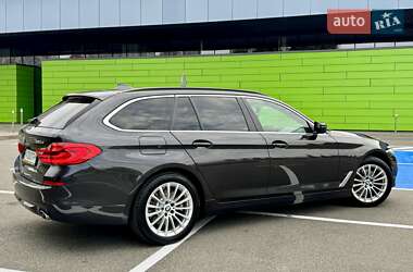 Универсал BMW 5 Series 2017 в 