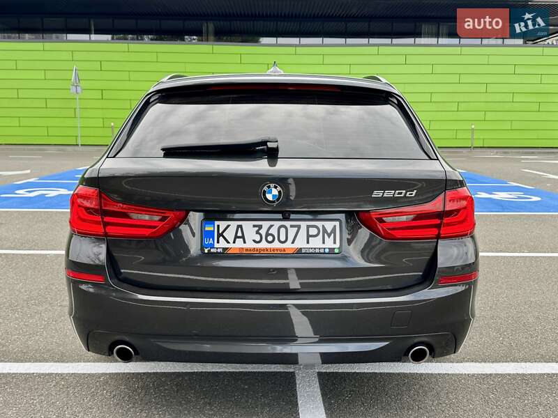 Універсал BMW 5 Series 2017 в Києві фото 20 Універсал BMW 5 Series 2017 в Києві