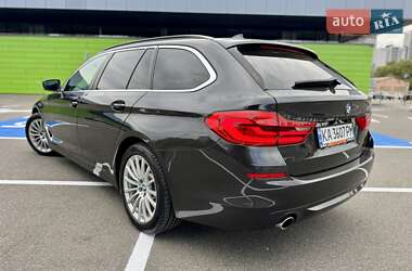 Универсал BMW 5 Series 2017 в 