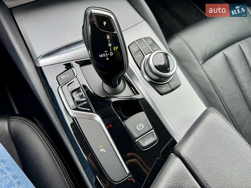 Універсал BMW 5 Series 2017 в Києві фото 61 Універсал BMW 5 Series 2017 в Києві