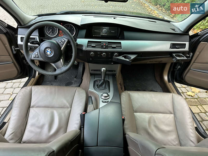 Універсал BMW 5 Series 2004 в Львові