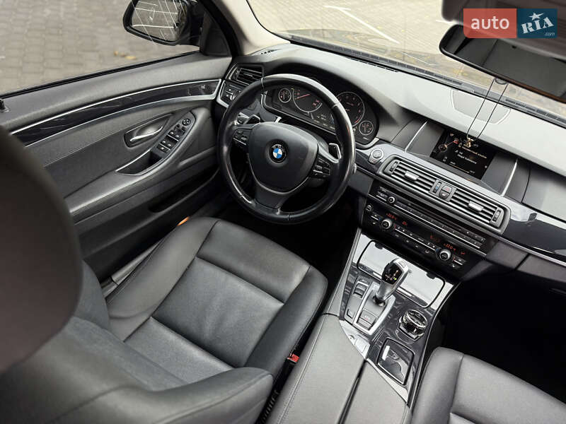 Седан BMW 5 Series 2016 в Киеве