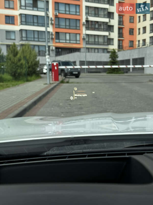 Седан BMW 5 Series 2015 в Львові