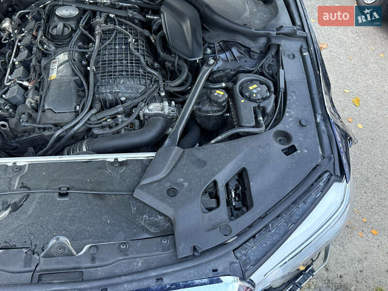 Седан BMW 5 Series 2017 в Львове