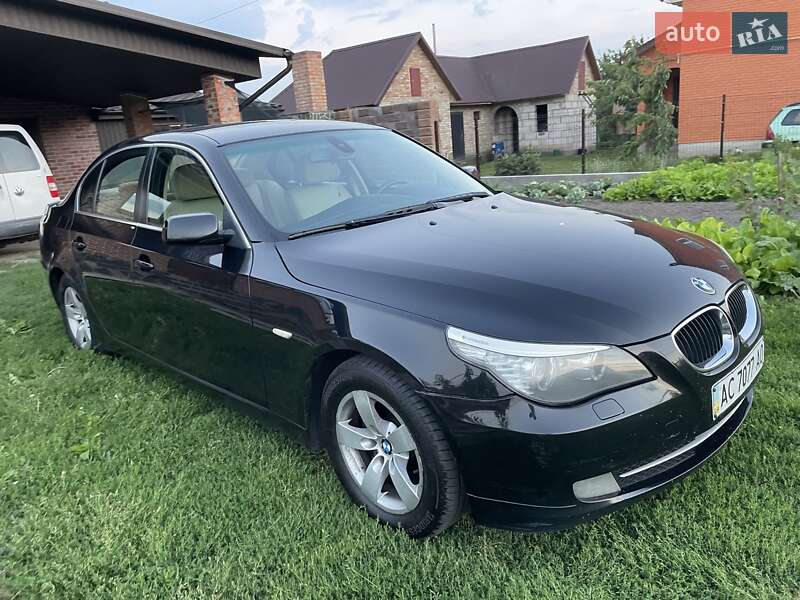 Седан BMW 5 Series 2008 в  фото Седан BMW 5 Series 2008 в