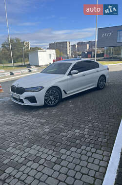 Седан BMW 5 Series 2017 в Львове